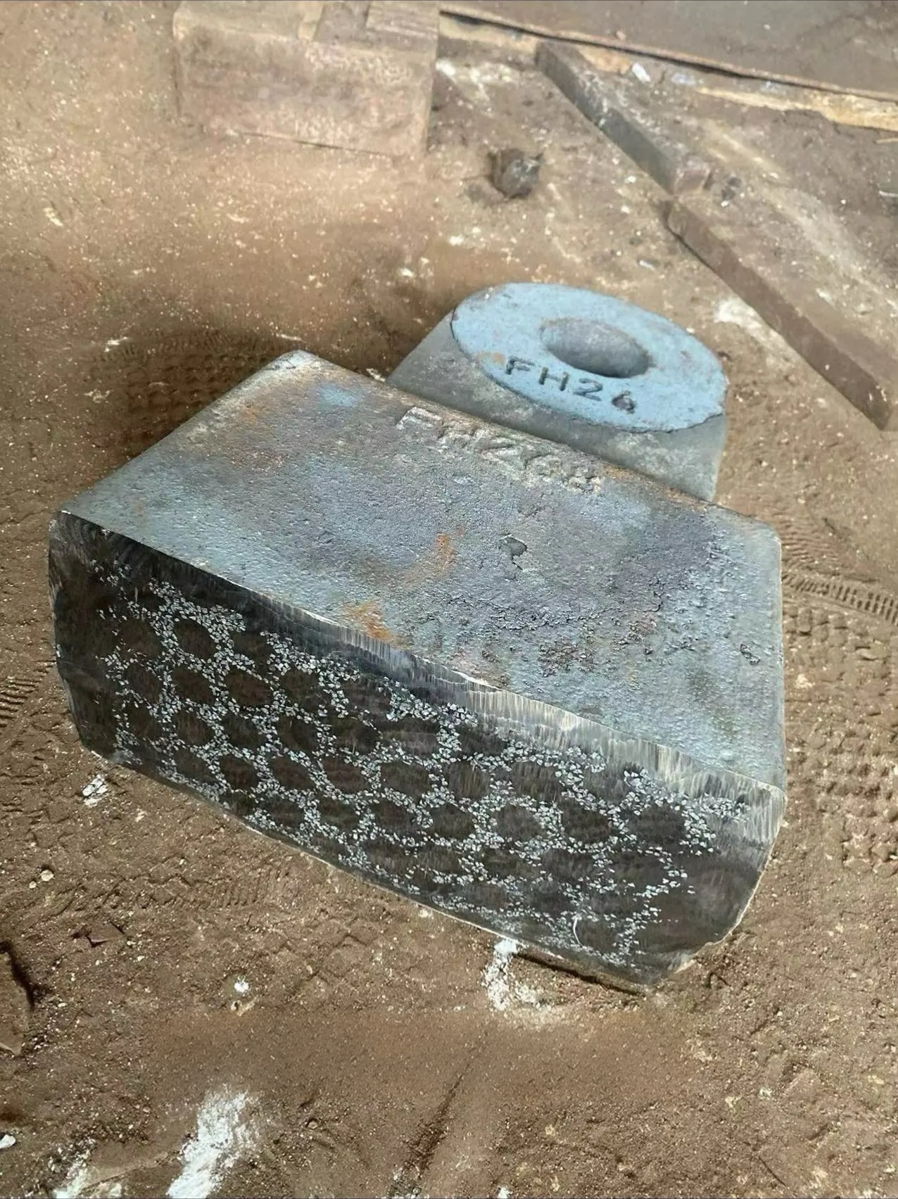 Titanium Carbide Insert Wear Parts - Image 4